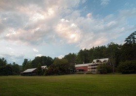 Glen-Ella Springs Inn & Restaurant