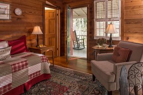 Glen-Ella Springs Inn & Restaurant