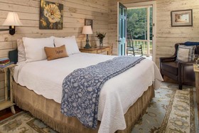 Glen-Ella Springs Inn & Restaurant