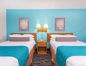 Howard Johnson by Wyndham Commerce GA