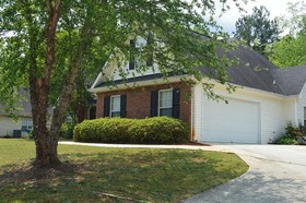 Opis Realty Forest Brook