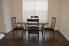 Opis Realty Forest Brook