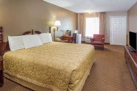 Super 8 by Wyndham Covington