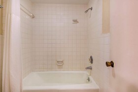 OYO Hotel Douglas GA US-441