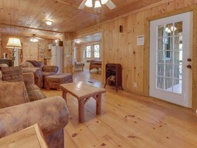 Cherokee Point Cabin