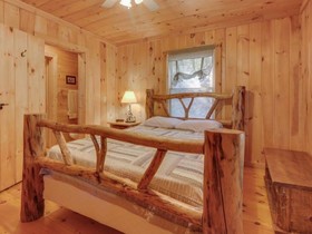 Cherokee Point Cabin