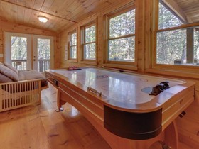 Cherokee Point Cabin