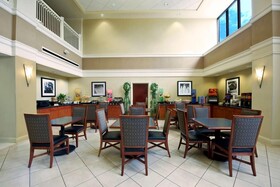 Hampton Inn & Suites Atlanta Airport North I85