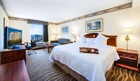 Hampton Inn & Suites Atlanta Airport North I85