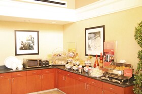 Hampton Inn & Suites Atlanta Airport North I85