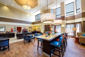 Hampton Inn & Suites Atlanta Airport North I85