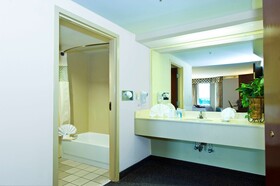 Hampton Inn & Suites Atlanta Airport North I85