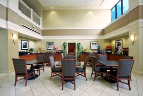 Hampton Inn & Suites Atlanta Airport North I85