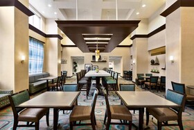 Hampton Inn & Suites Atlanta Airport West/Camp Creek Pkwy