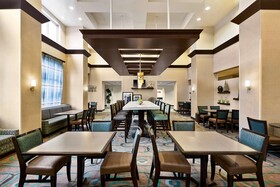 Hampton Inn & Suites Atlanta Airport West/Camp Creek Pkwy