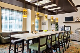 Hampton Inn & Suites Atlanta Airport West/Camp Creek Pkwy