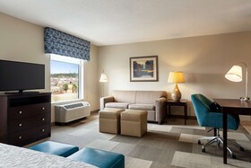 Hampton Inn & Suites Atlanta Airport West/Camp Creek Pkwy
