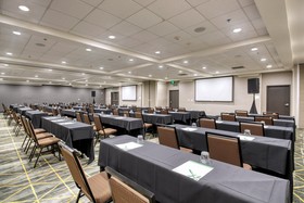 Holiday Inn & Suites Atlanta Airport-North