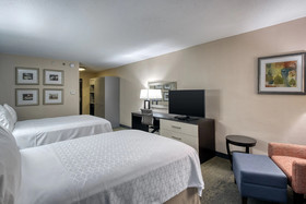Holiday Inn & Suites Atlanta Airport-North