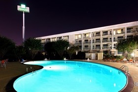 Holiday Inn & Suites Atlanta Airport-North