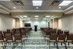 Holiday Inn & Suites Atlanta Airport-North