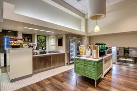 Holiday Inn & Suites Atlanta Airport-North