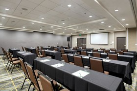 Holiday Inn & Suites Atlanta Airport-North