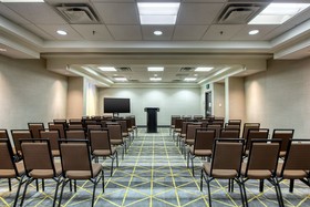 Holiday Inn & Suites Atlanta Airport-North