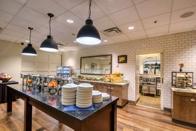 Holiday Inn & Suites Atlanta Airport-North