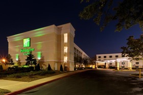 Holiday Inn & Suites Atlanta Airport-North