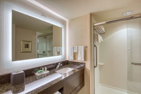 Holiday Inn & Suites Atlanta Airport-North