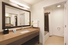 Hyatt Place Atlanta Airport-North