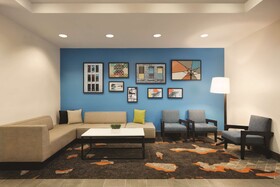 Hyatt Place Atlanta Airport-North