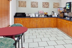 Super 8 by Wyndham Ft. Oglethorpe GA/Chatt TN Area