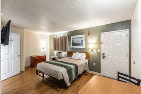 HomeTowne Studios Gainesville, GA