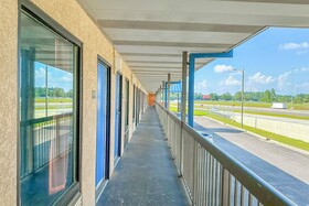 Hahira Inn By OYO near Valdosta