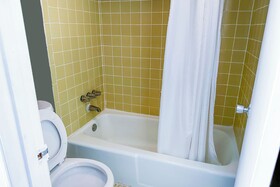 Hahira Inn By OYO near Valdosta