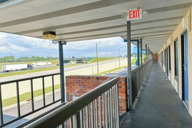 Hahira Inn By OYO near Valdosta