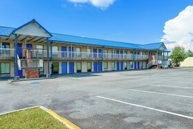 Hahira Inn By OYO near Valdosta