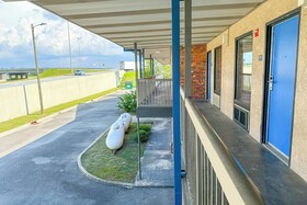 Hahira Inn By OYO near Valdosta