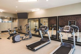 La Quinta Inn & Suites by Wyndham McDonough