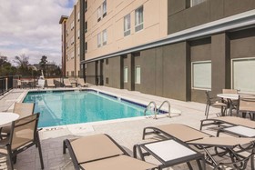 La Quinta Inn & Suites by Wyndham McDonough