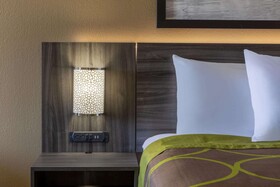 Super 8 by Wyndham McDonough GA