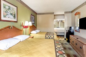 Red Carpet Inn & Suites