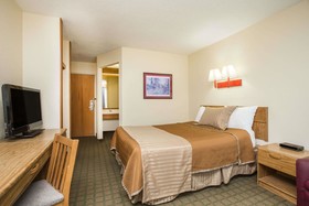 Travelodge by Wyndham Perry GA