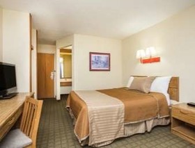 Travelodge by Wyndham Perry GA