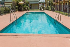 Red Roof Inn Savannah - Richmond Hill/ I-95