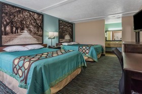 Red Roof Inn Savannah - Richmond Hill/ I-95