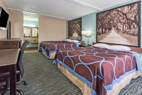 Red Roof Inn Savannah - Richmond Hill/ I-95