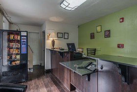 Studio 6 Skytop Rome